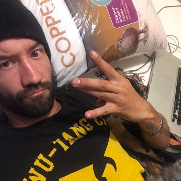 Meet your Posher, Cliffton - Picture 1 of 1